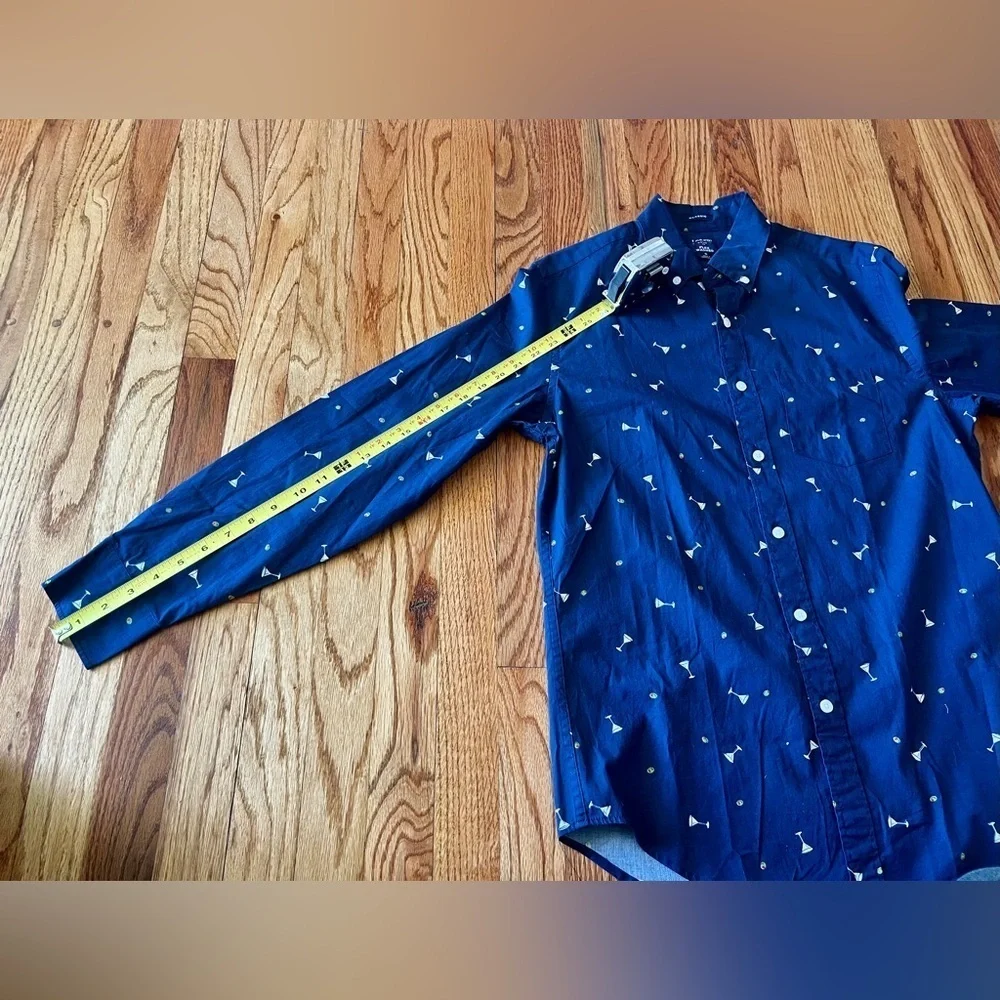 J. Crew Flex wash navy button down. mens small martini glass olives cocktail